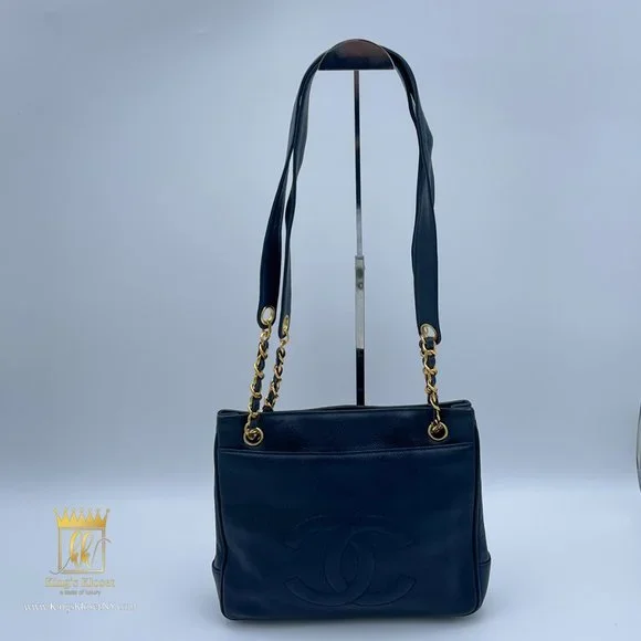 CHANEL VINTAGE DARK BLUE CAVIAR LEATHER SHOULDER BAG - Picture 2 of 11